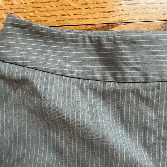 Brooks Brothers Women’s Gray Wide Leg Pinstripe Wool Silk Pants Size 10 Career - Picture 2 of 5